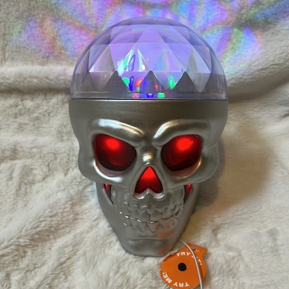 Target Hyde & Eek LED Disco Neon Halloween Sound And Lights Skull NWT - Picture 1 of 11